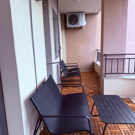 Apartment With Sea View Varna Buitenkant foto